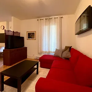 Le 215 - A Saint-jean-baptiste Apartment